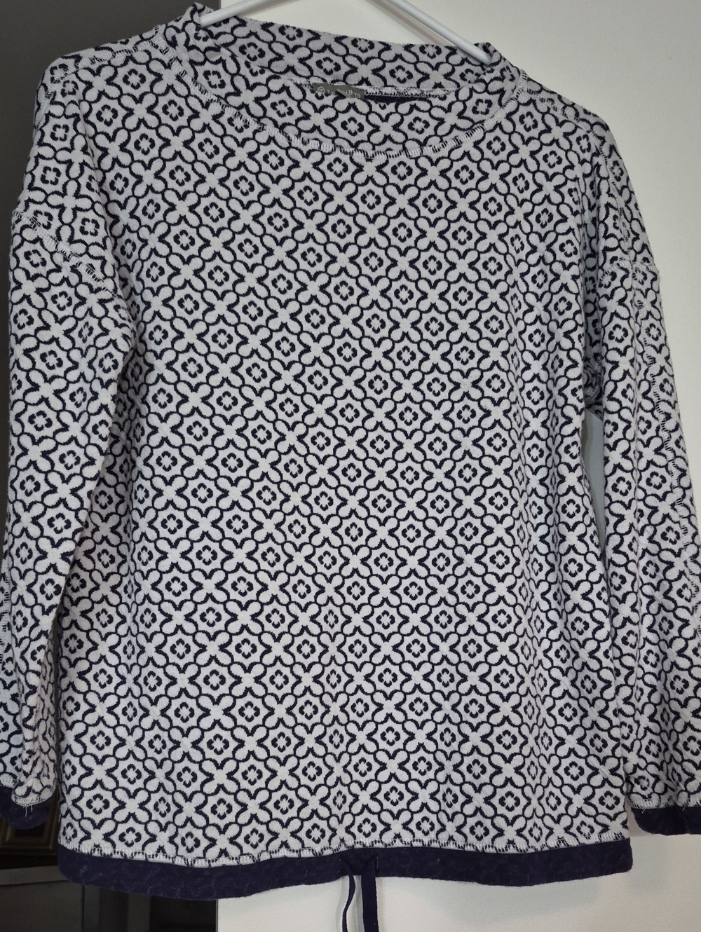 Talbots Women’s Navy and White Patterned Crewneck Sweater